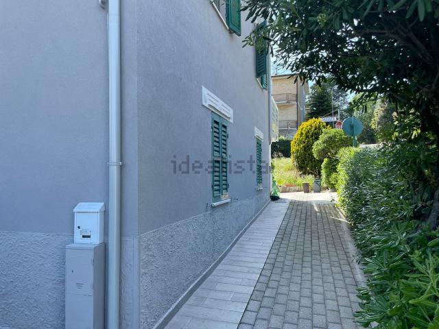 Villetta bifamiliare in vendita di 138 m² in Via Mercatale, 10