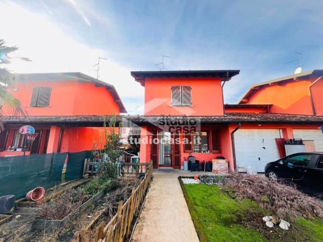 Villetta bifamiliare in vendita di 139 m² in Via Cesare Battisti