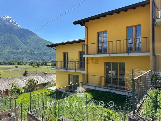 Villetta bifamiliare in vendita di 139 m² in Via Ronchi