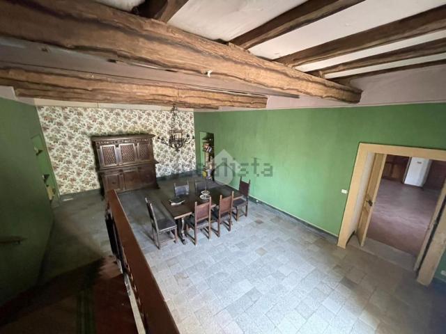 Villetta bifamiliare in vendita di 243 m² in Via Andrea Doria, 48