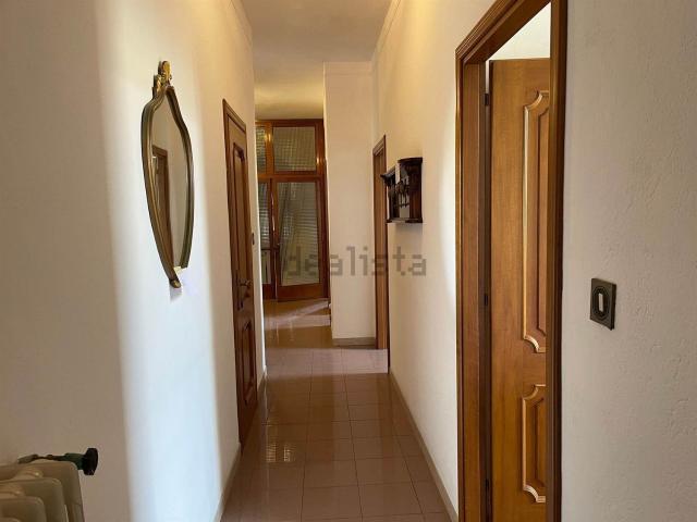 Villetta bifamiliare in vendita di 243 m²