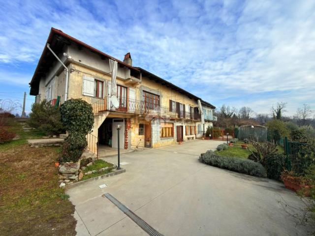 Villetta bifamiliare in vendita di 240 m² in Strada Crosa, 2