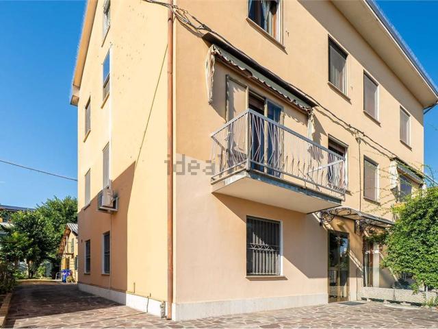 Villetta bifamiliare in vendita di 240 m² in Traversa San Lorenzo, 28