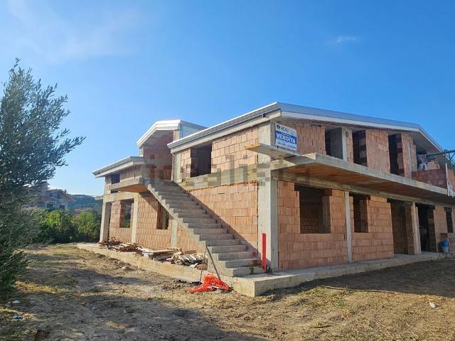 Villetta bifamiliare in vendita di 240 m² in Via umberto Zanotti Bianco, 24