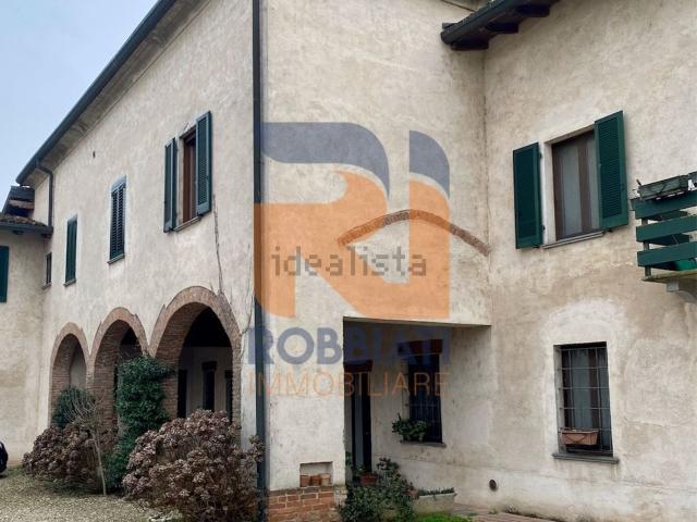 Villetta a schiera in vendita di 240 m² in Via Carlo Emilio Aschieri