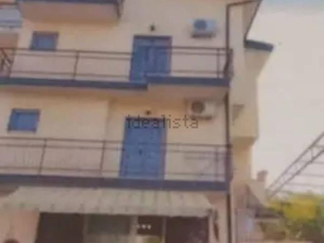 Villetta bifamiliare in vendita di 240 m² in Via dell&apos Unità d&apos Italia