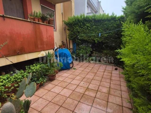 Villetta bifamiliare in vendita di 240 m² in Via della Vite, 60