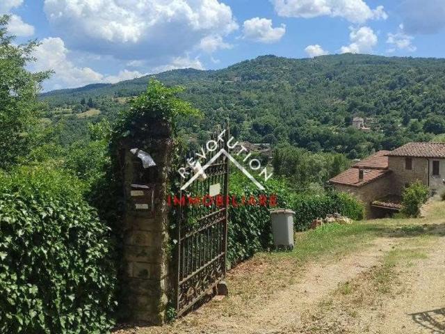 Villetta bifamiliare in vendita di 240 m² in Via della Libertà