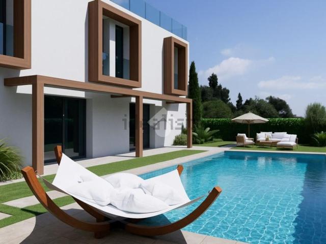 Villetta bifamiliare in vendita di 240 m² in Via Facciotti, 1