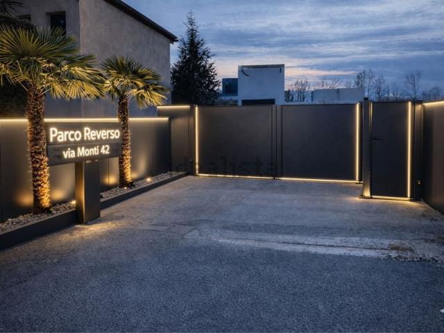 Villetta bifamiliare in vendita di 240 m² in Via Giotto