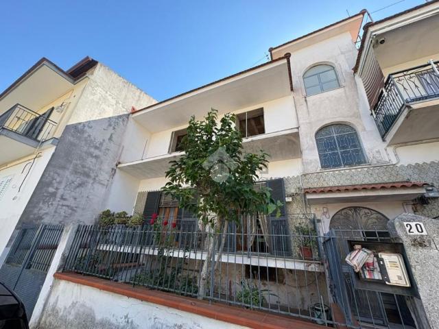 Villetta bifamiliare in vendita di 240 m² in Via Pagano, 20