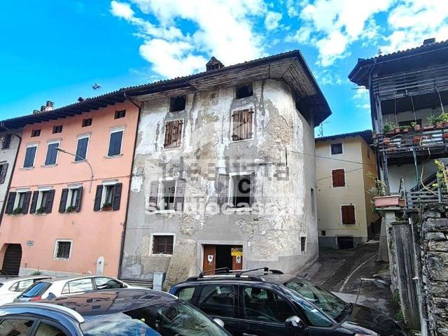 Villetta bifamiliare in vendita di 240 m² in Via Rossi