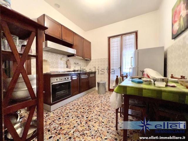 Villetta bifamiliare in vendita di 240 m²