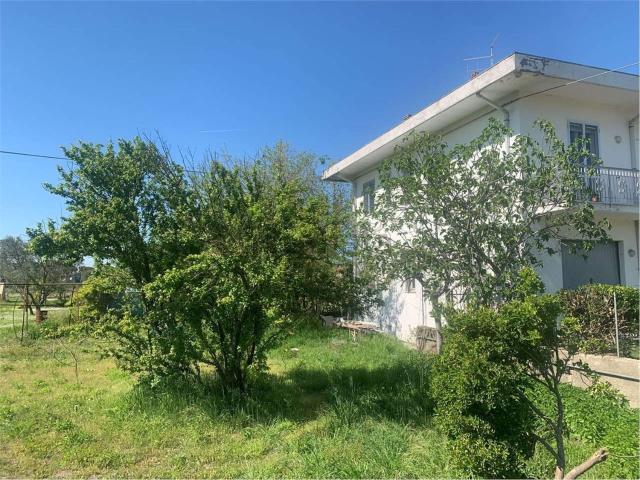 Villetta bifamiliare in vendita di 240 m²