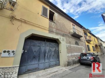 Villetta bifamiliare in vendita di 242 m² in Via San Allende, 28