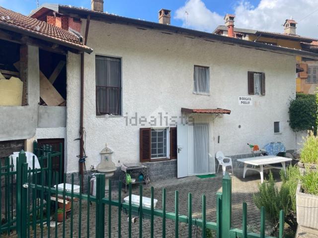 Villetta bifamiliare in vendita di 245 m² in Frazione Mello, 10