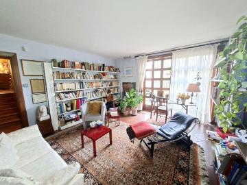 Villetta bifamiliare in vendita di 245 m² in Via G. F. Buora