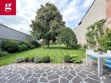 Villetta bifamiliare in vendita di 245 m² in Via Monsignor Paleari, 13