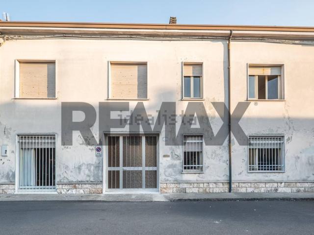 Villetta bifamiliare in vendita di 246 m² in Via Dante, 43