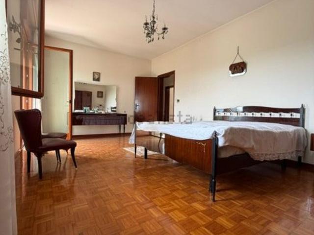 Villetta bifamiliare in vendita di 253 m² in Via Caposile