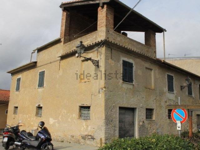 Villetta bifamiliare in vendita di 250 m² in Frazione Castelli, 93