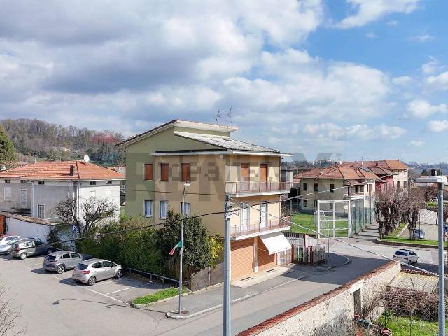 Villetta bifamiliare in vendita di 250 m² in Piazza Martiri della Libertà, 11