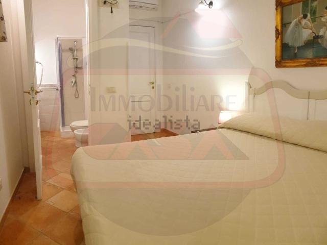 Villetta bifamiliare in vendita di 250 m² in Via Tommaso Gargallo, 39