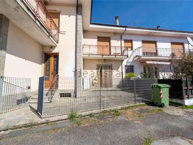 Villetta bifamiliare in vendita di 250 m² in Via V.Emanuele II, 8
