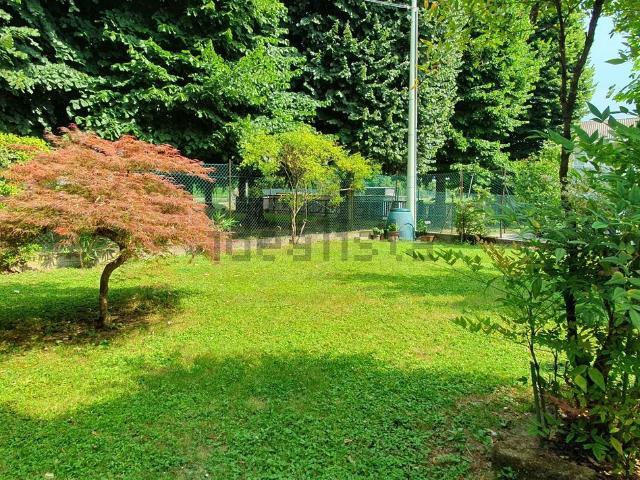 Villetta bifamiliare in vendita di 250 m² in Via Venezia