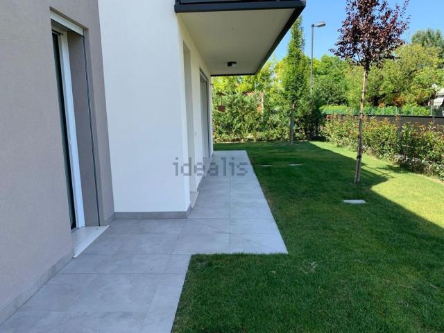 Villetta bifamiliare in vendita di 250 m² in Via Vigonovese
