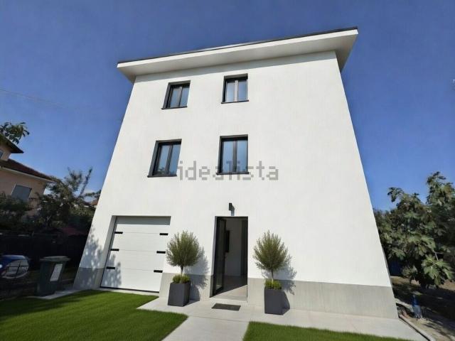Villetta bifamiliare in vendita di 250 m² in Via del Pellerino, 11