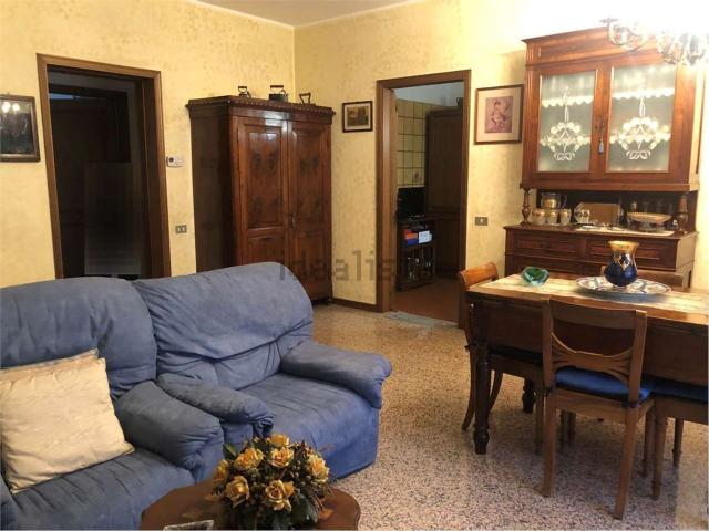 Villetta bifamiliare in vendita di 250 m² in Via Filippo Turati, 30
