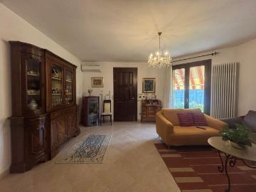 Villetta bifamiliare in vendita di 250 m² in Via Isonzo, 1
