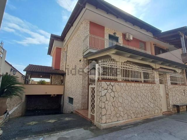 Villetta a schiera in vendita di 250 m² in Via Majorana, 3