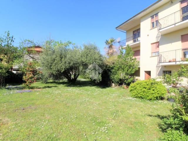 Villetta bifamiliare in vendita di 250 m² in Via Mazzini, 31
