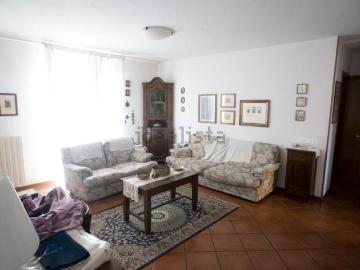 Villetta bifamiliare in vendita di 250 m² in Via Mazzini