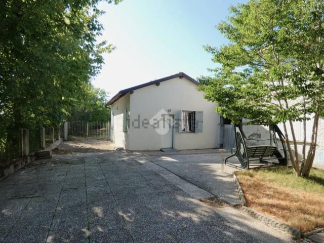 Villetta bifamiliare in vendita di 250 m² in Via Ponte Forca, 27