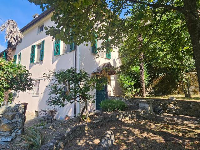 Villetta bifamiliare in vendita di 250 m² in Via Polverara, 3