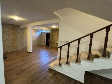 Villetta bifamiliare in vendita di 250 m² in Via Portofino, 43