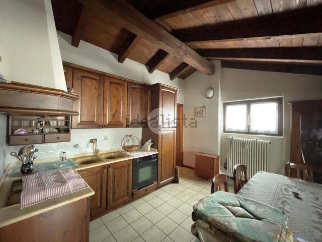 Villetta bifamiliare in vendita di 250 m² in Via Re Galantuomo, 7