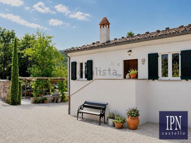 Villetta bifamiliare in vendita di 250 m² in Via San Martino
