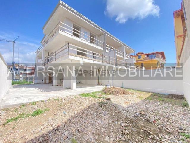 Villetta bifamiliare in vendita di 250 m² in Via Salvo D&apos Acquisto, 126