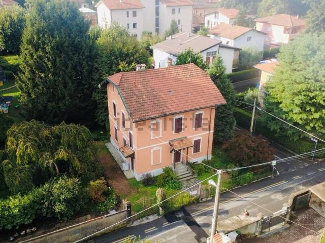Villetta bifamiliare in vendita di 250 m²
