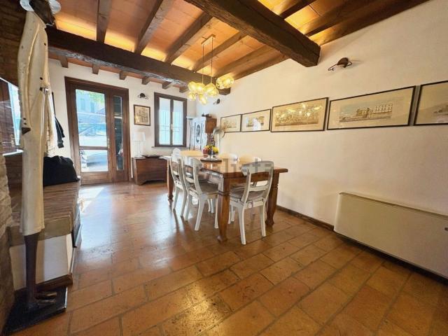 Villetta bifamiliare in vendita di 250 m²