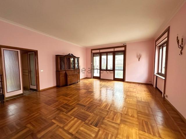 Villetta bifamiliare in vendita di 250 m²