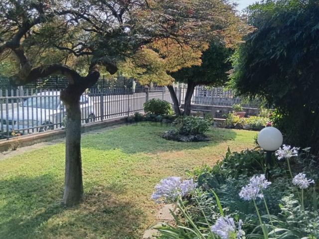 Villetta bifamiliare in vendita di 250 m²