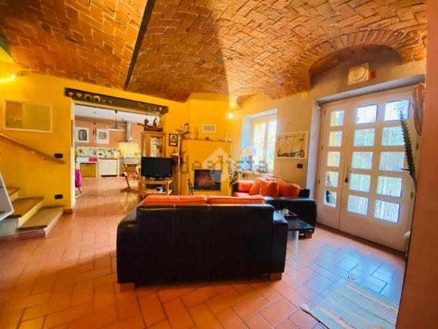 Villetta bifamiliare in vendita di 250 m²