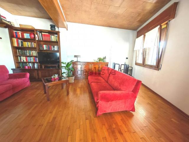 Villetta bifamiliare in vendita di 250 m²