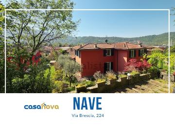 Villetta bifamiliare in vendita di 255 m² in Via Brescia, 224