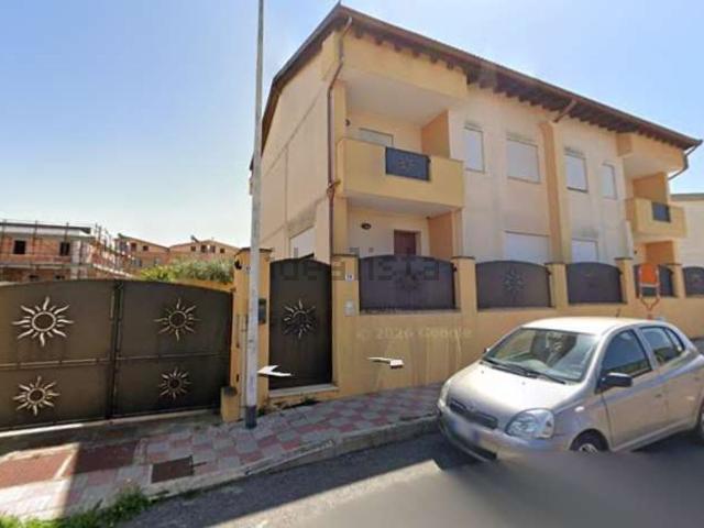 Villetta bifamiliare in vendita di 256 m² in Via Vittorio de Sica, 15